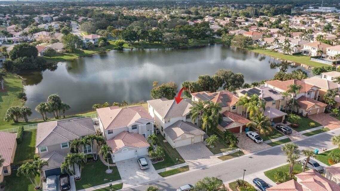 7227 Chesapeake Cir - Photo 4 of 36