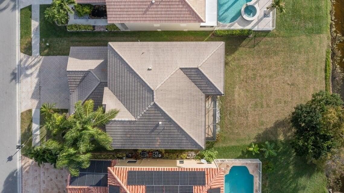 7227 Chesapeake Cir - Photo 5 of 36