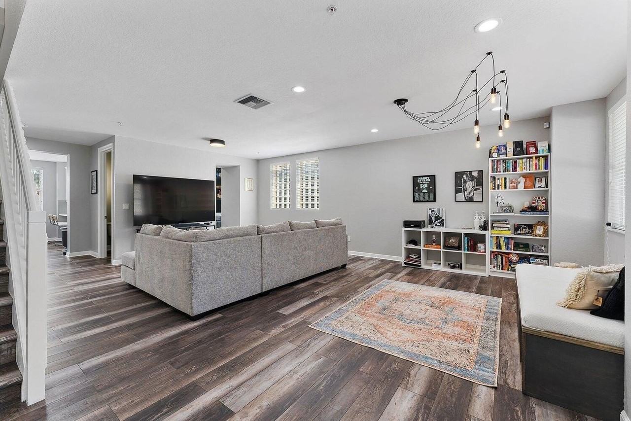 500 Pacific Grove Dr Unit 8 - Photo 6 of 31