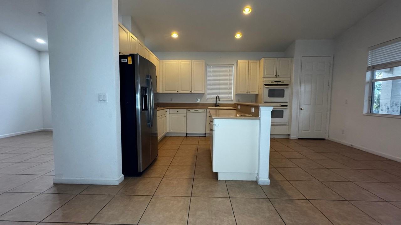 2937 Sw Chatham Ln - Photo 3 of 26