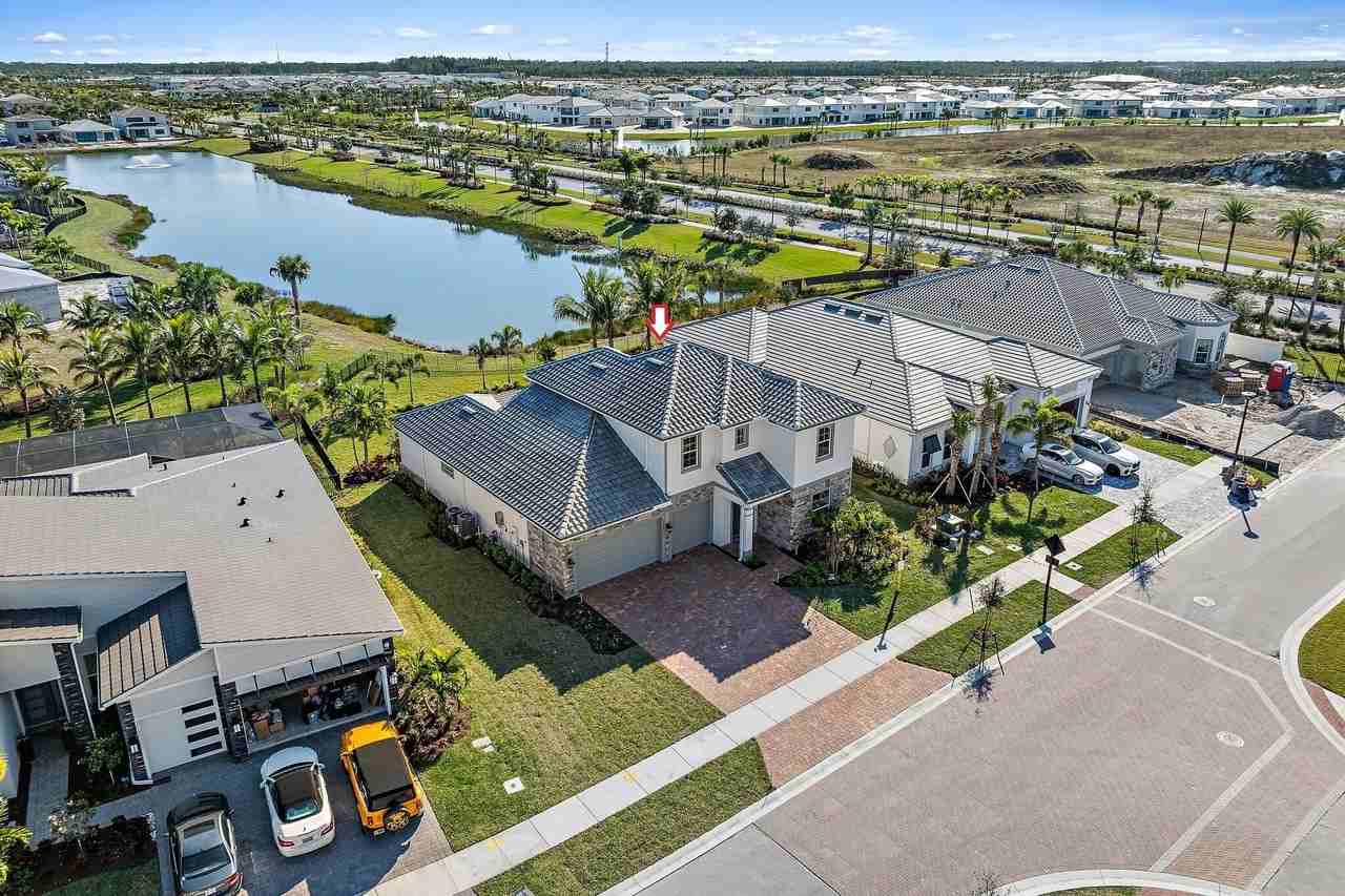 10786 Stellar Cir - Photo 6 of 50