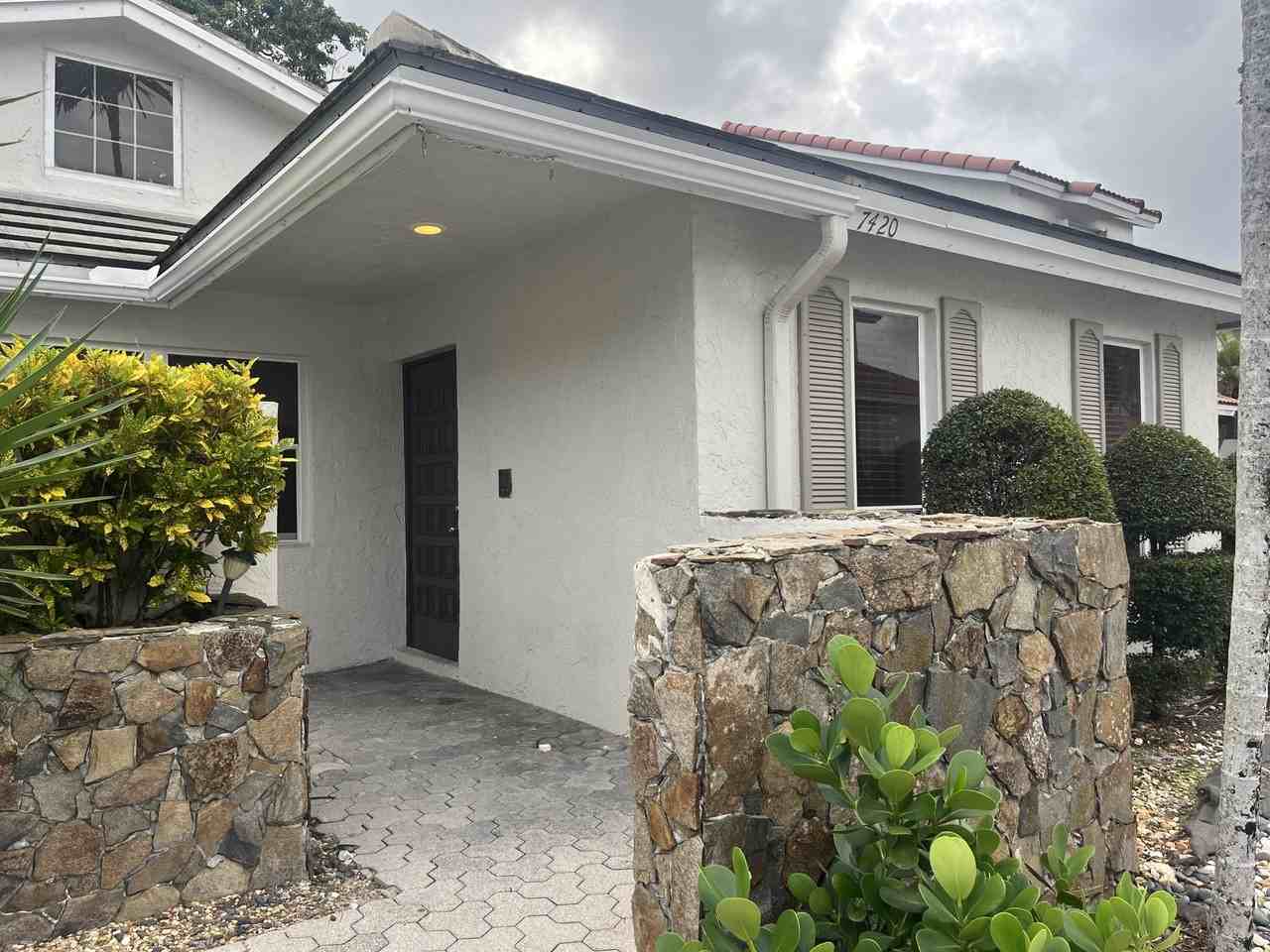 7420 Champagne Pl - Photo 3 of 32