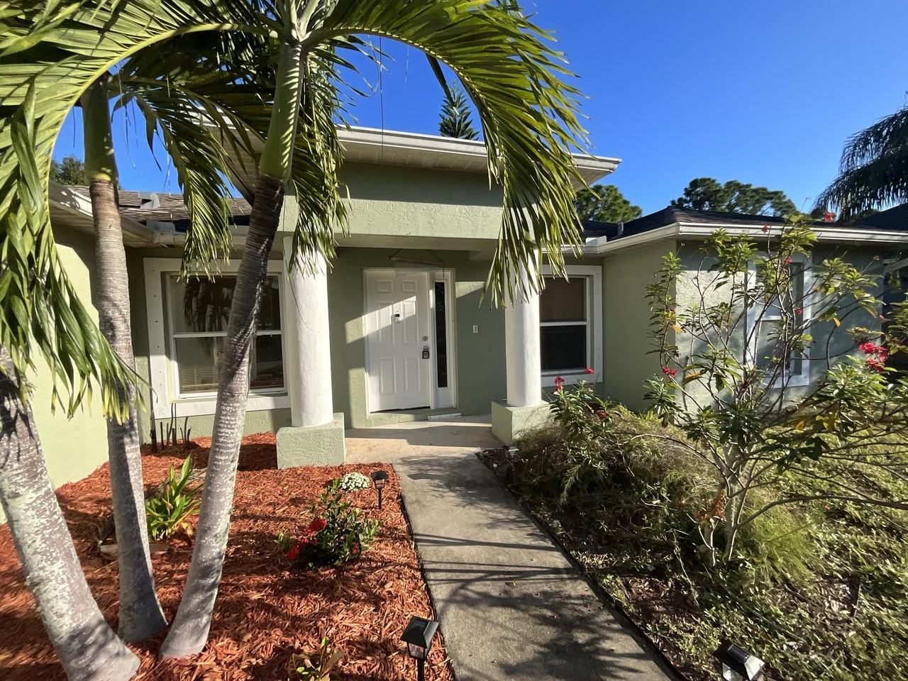 1931 Sw Fears Ave - Photo 2 of 13