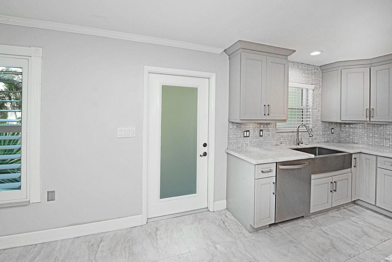 3180 Nw 6th Ave - Photo 4 of 30