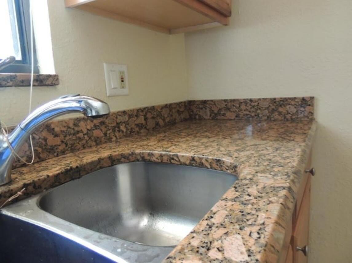 1731 Se Lorraine St - Photo 2 of 8