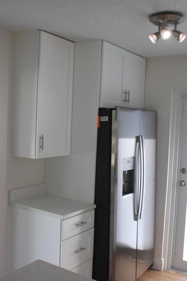 2630 Ne 8th Ave - Photo 7 of 13