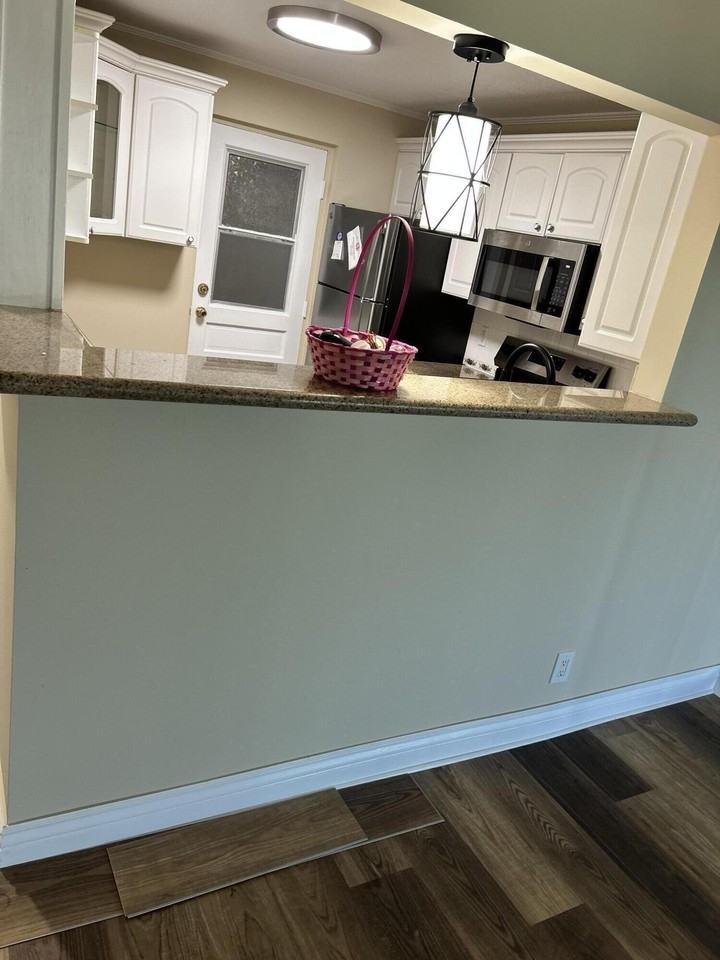 5201 Nw 2nd Ave Apt 112 - Photo 4 of 40