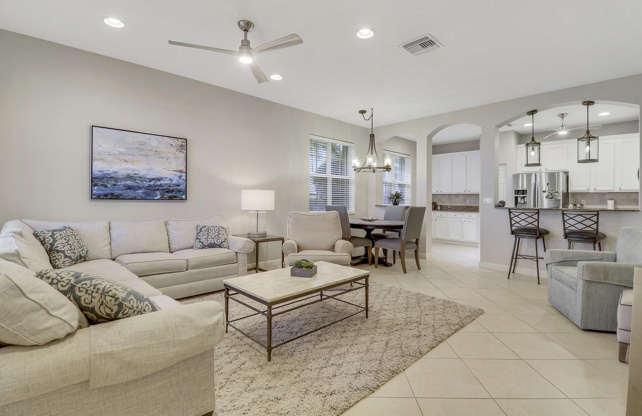 231 Evergrene Pkwy Unit 22-C - Photo 3 of 26