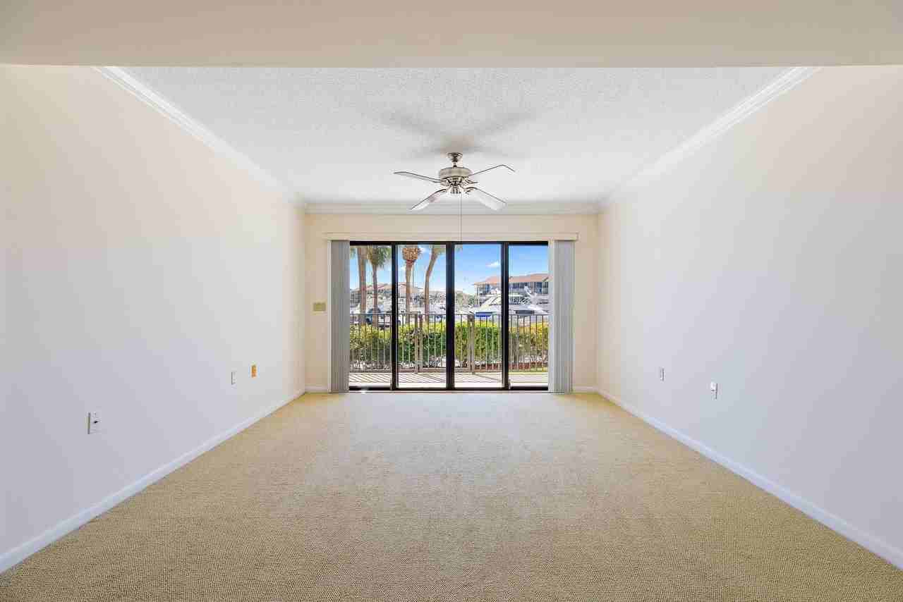 1501 Marina Isle Way Apt 101 - Photo 7 of 25