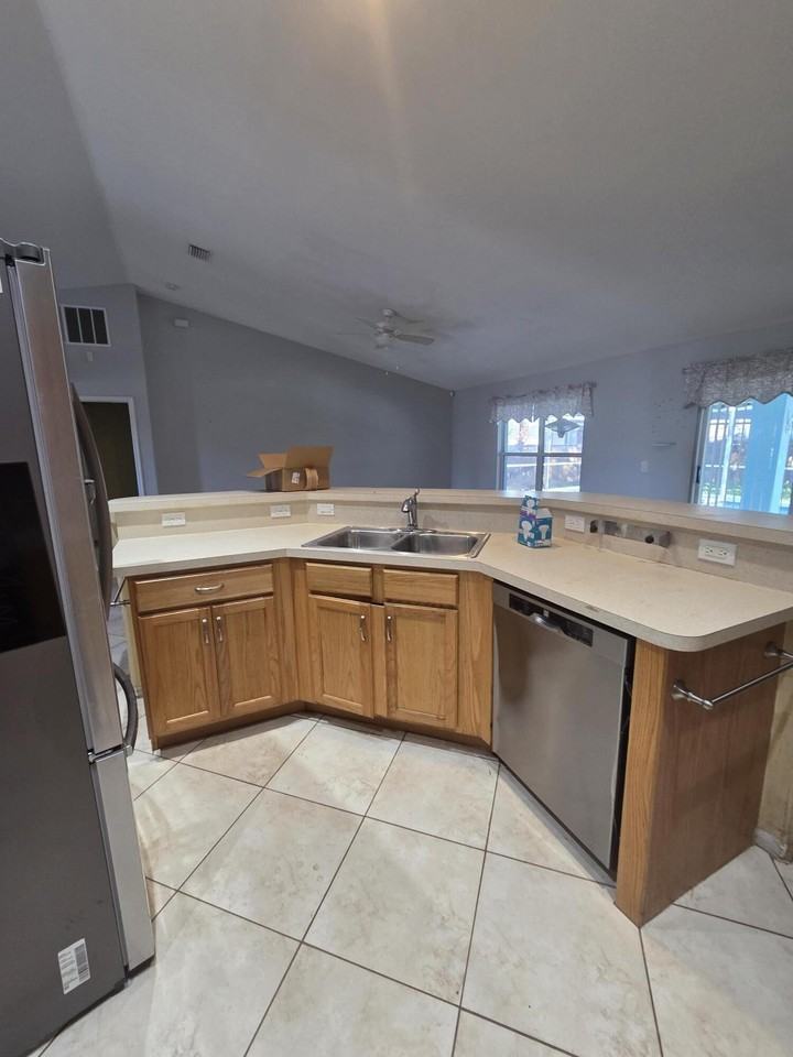 1586 Sw Herder Rd - Photo 6 of 21