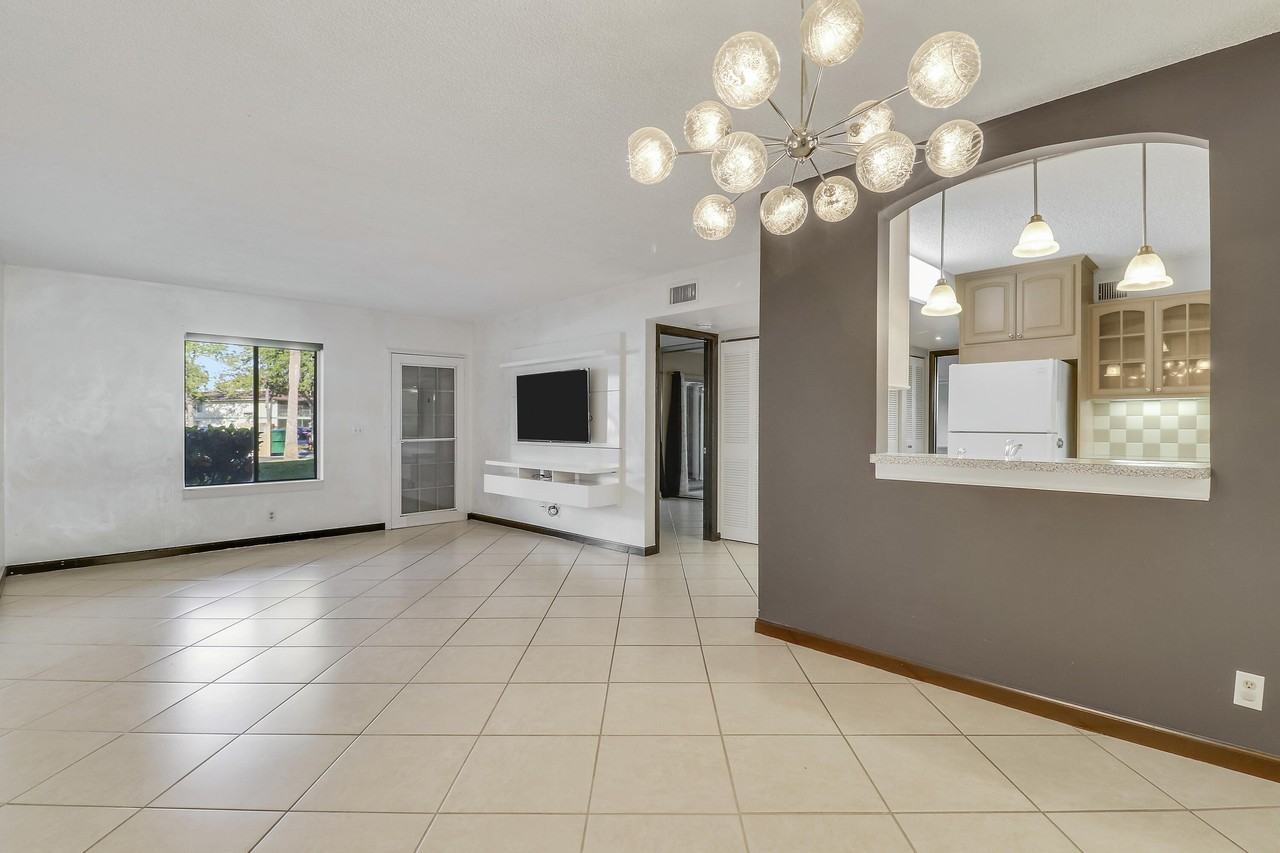 6370 Chasewood Dr Unit A-3 - Photo 5 of 26