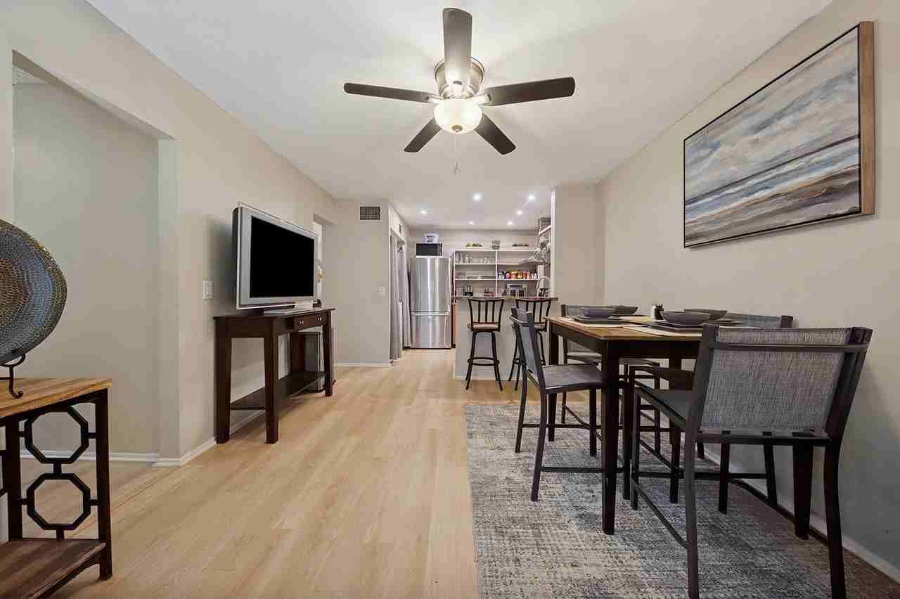 3536 Gardenia St Unit B - Photo 7 of 21