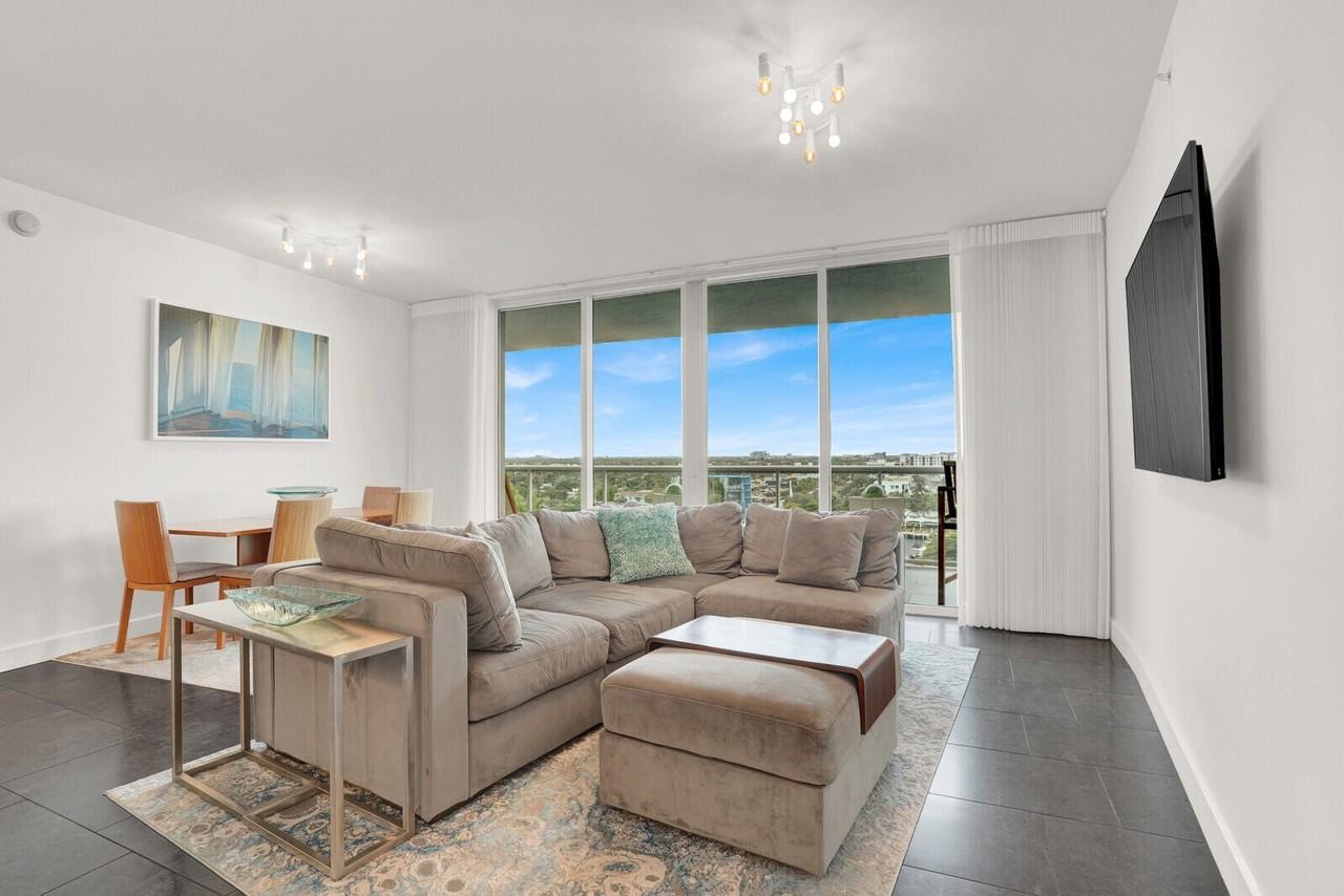 1 N Ocean Blvd Apt 812 - Photo 5 of 47