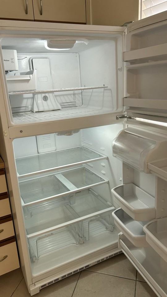 21950 Soundview Ter Apt 105 - Photo 6 of 14