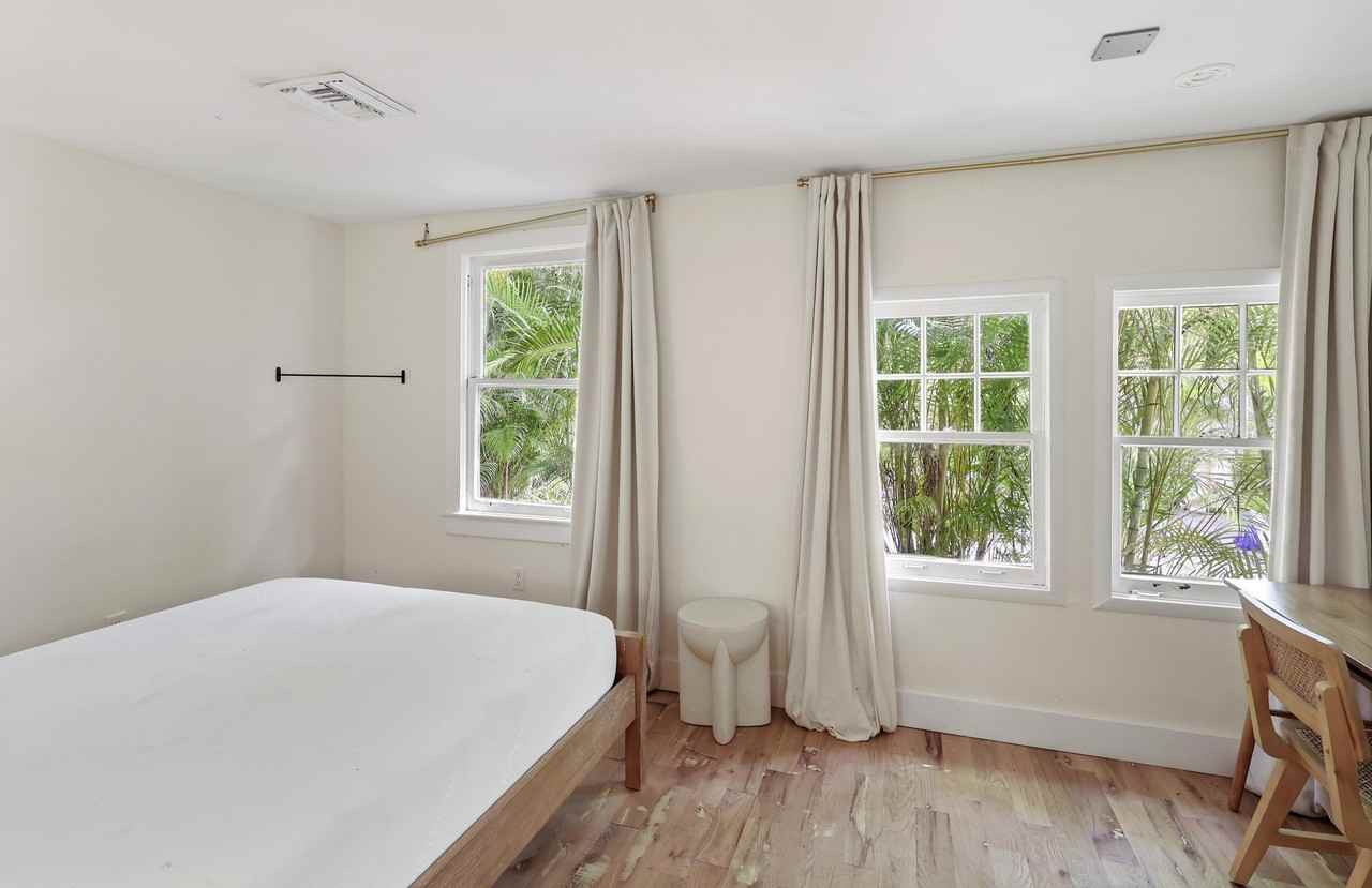 1309 Florida Ave - Photo 2 of 7