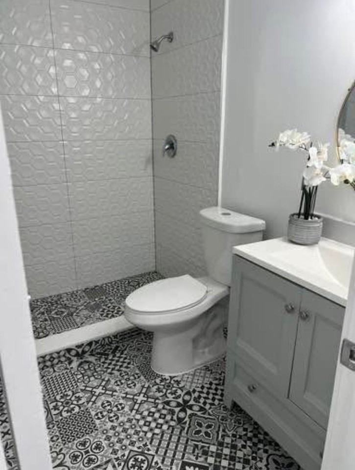 4791 Elmhurst Rd #B - Photo 6 of 8