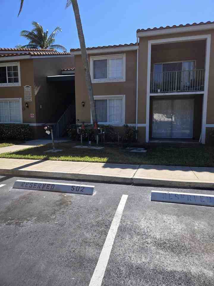 7832 Sonoma Springs Cir Apt 105