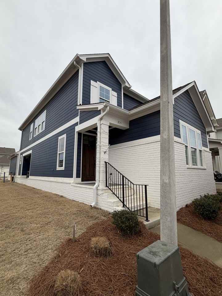 215 Honeysuckle Way #1