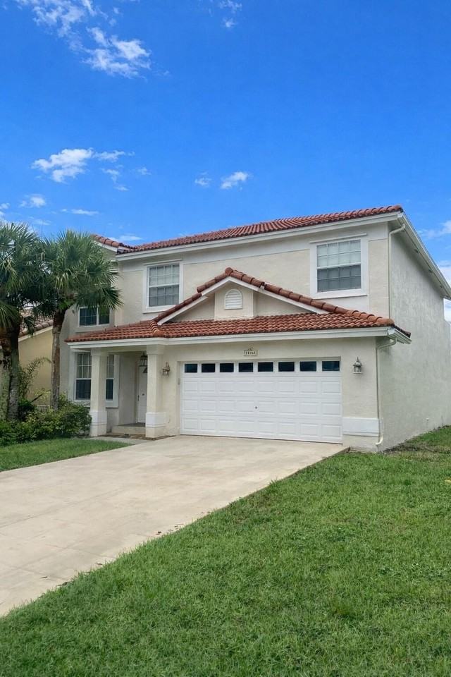 18165 Blue Lake Way - Photo 2 of 43