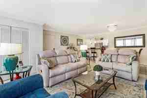 featured image of 760 Se 2nd Ave Apt H106