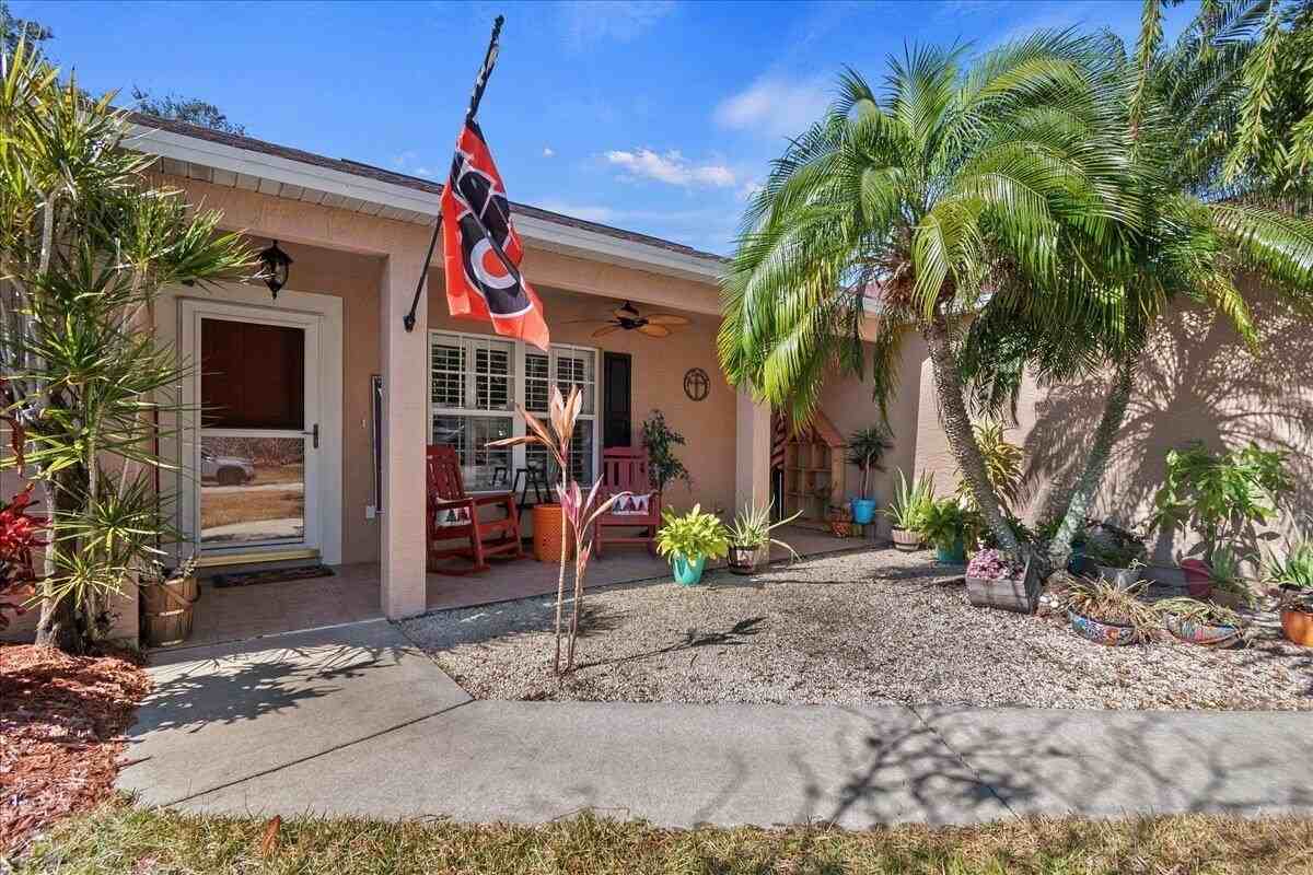 1960 Se Bowie St - Photo 3 of 40