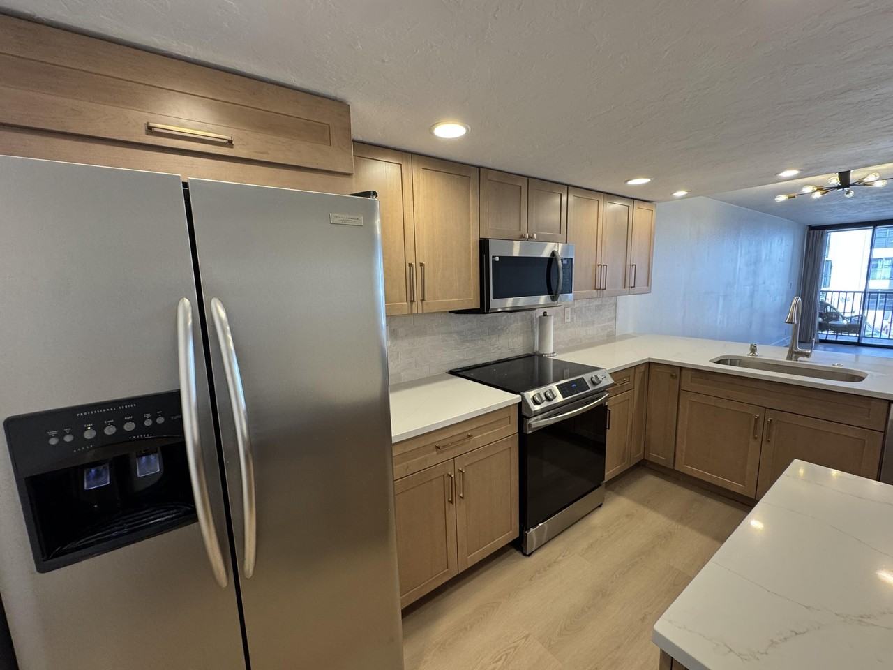 12 Royal Palm Way Unit 2050 - Photo 4 of 27