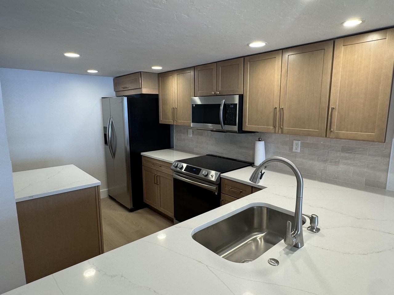 12 Royal Palm Way Unit 2050 - Photo 5 of 27