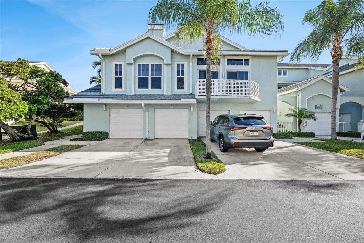 301 Mainsail Cir - Photo 2 of 39