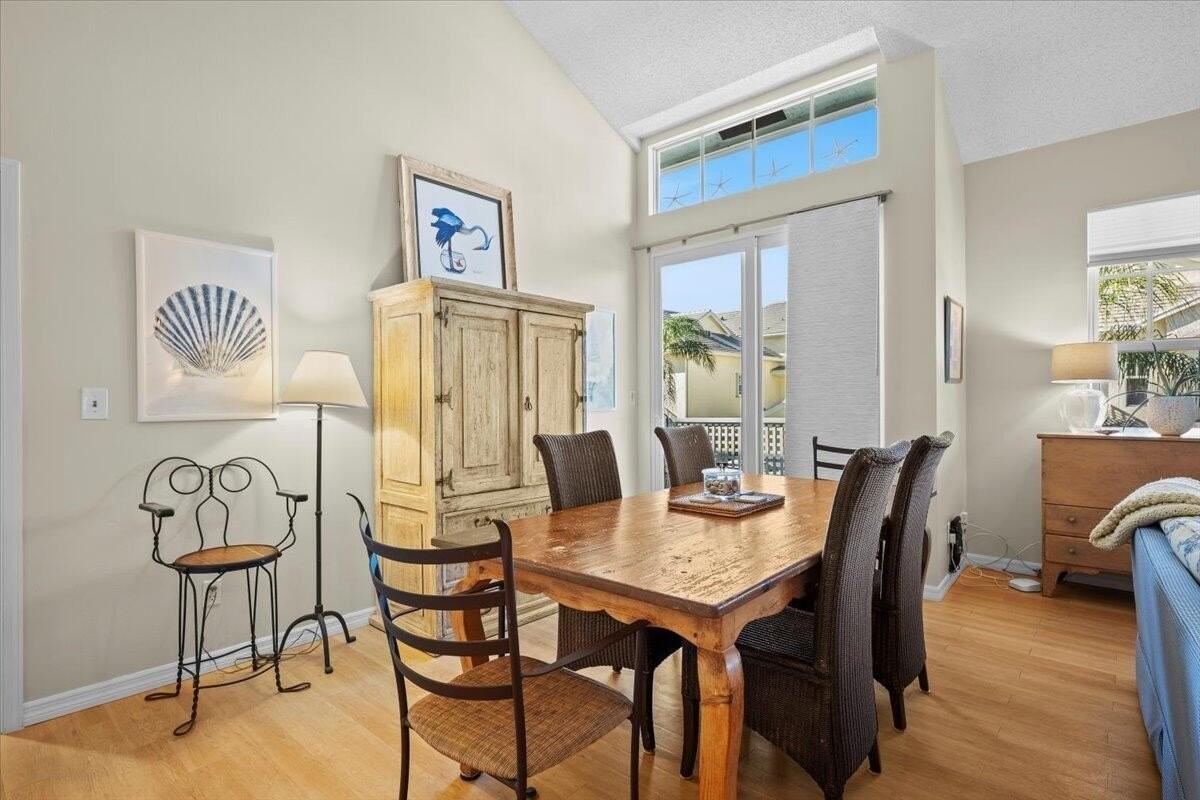 301 Mainsail Cir - Photo 6 of 39