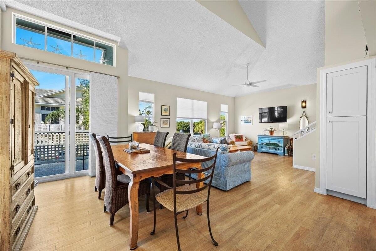 301 Mainsail Cir - Photo 7 of 39