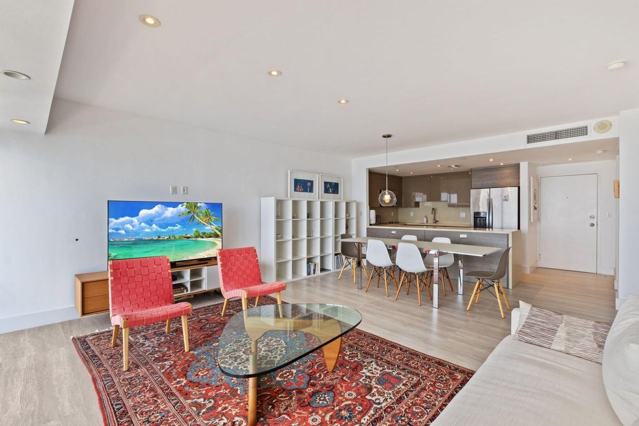 2451 Brickell Ave Apt 20t - Photo 5 of 24