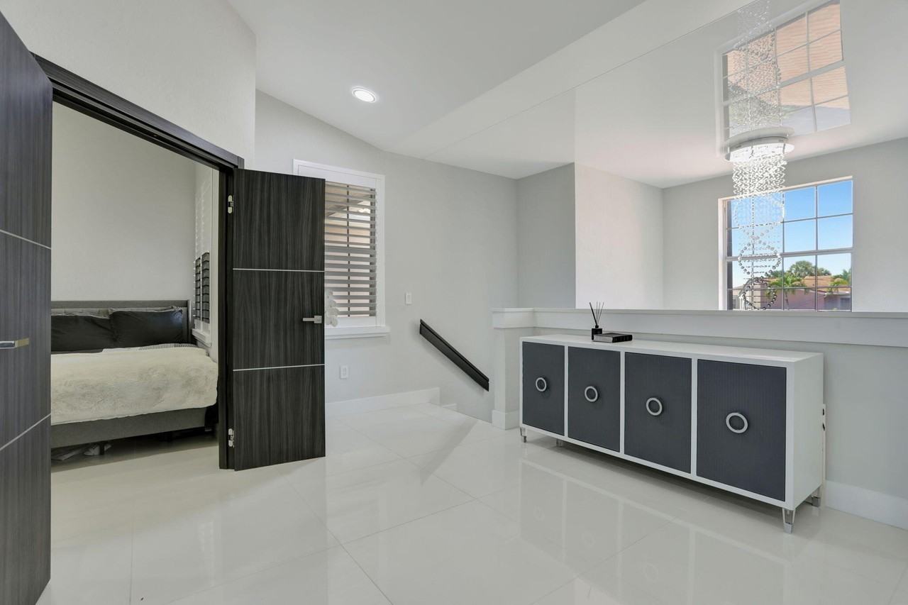 6584 Villa Sonrisa Dr Apt 1122 - Photo 4 of 22