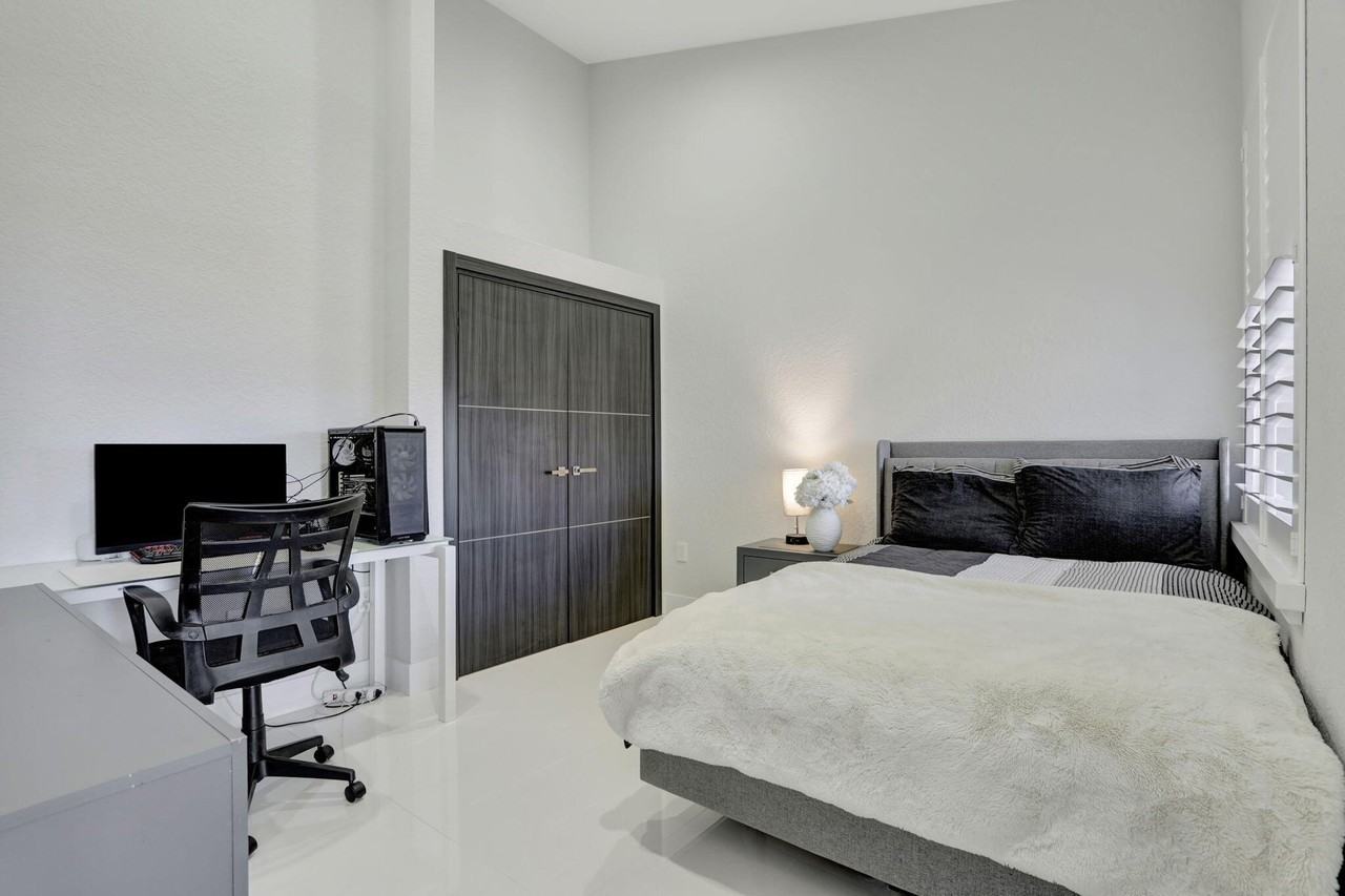 6584 Villa Sonrisa Dr Apt 1122 - Photo 5 of 22