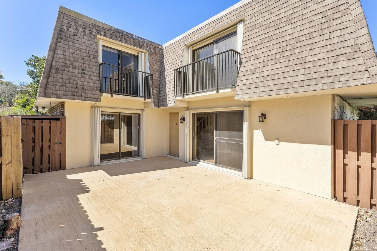 2893 Sw 22nd Cir Unit 46c - Photo 3 of 30