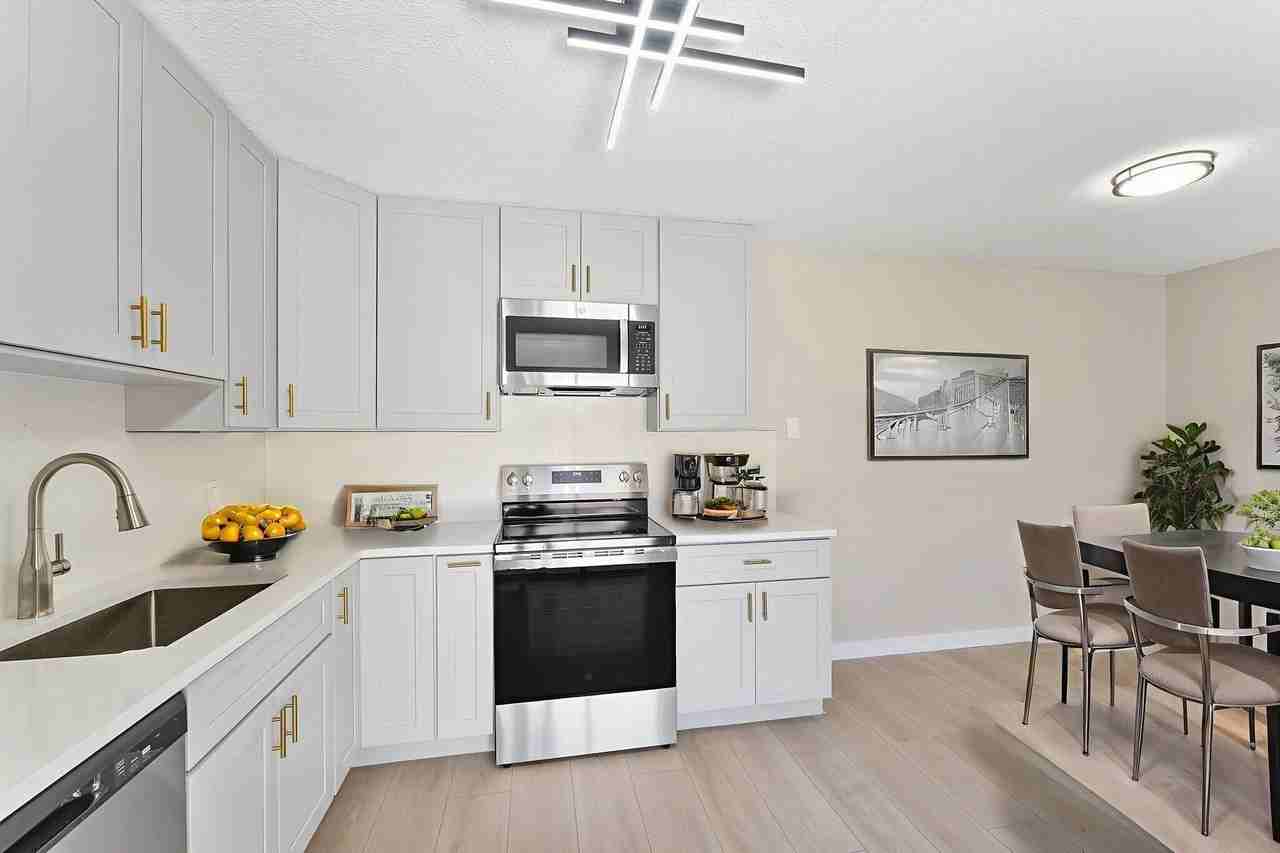 2893 Sw 22nd Cir Unit 46c - Photo 7 of 30