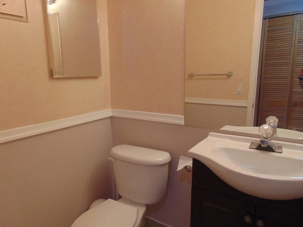 292 Fanshaw G Unit 292 - Photo 6 of 10