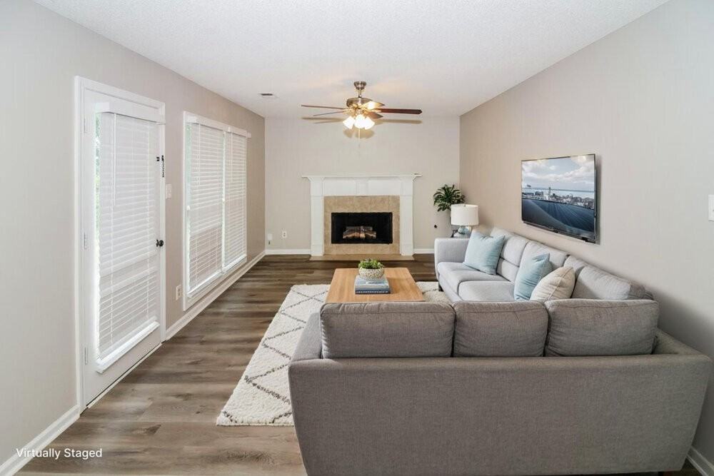 1433 Siskin Dr - Photo 3 of 19