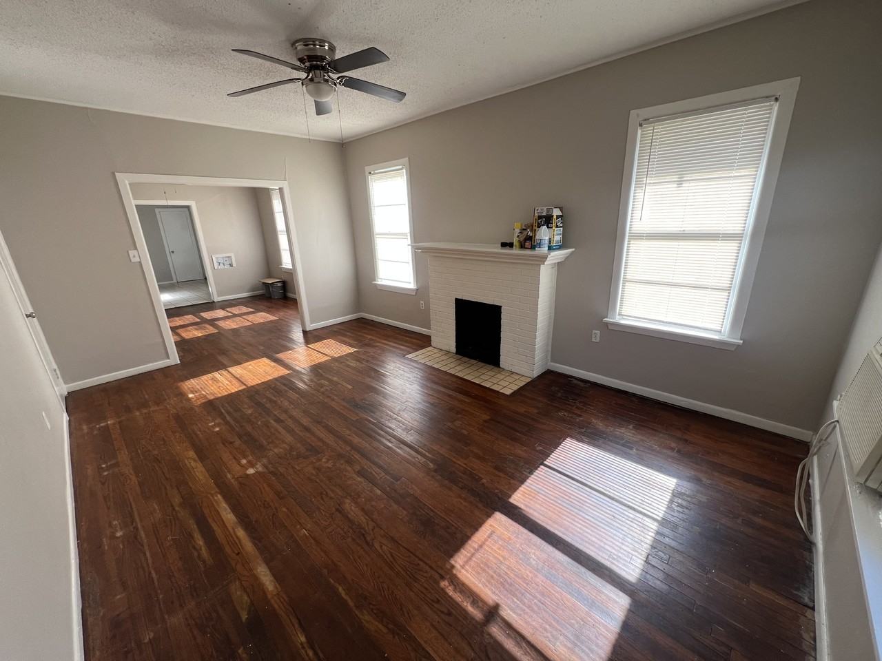 2402 Proctor Ave #2402 - Photo 3 of 12