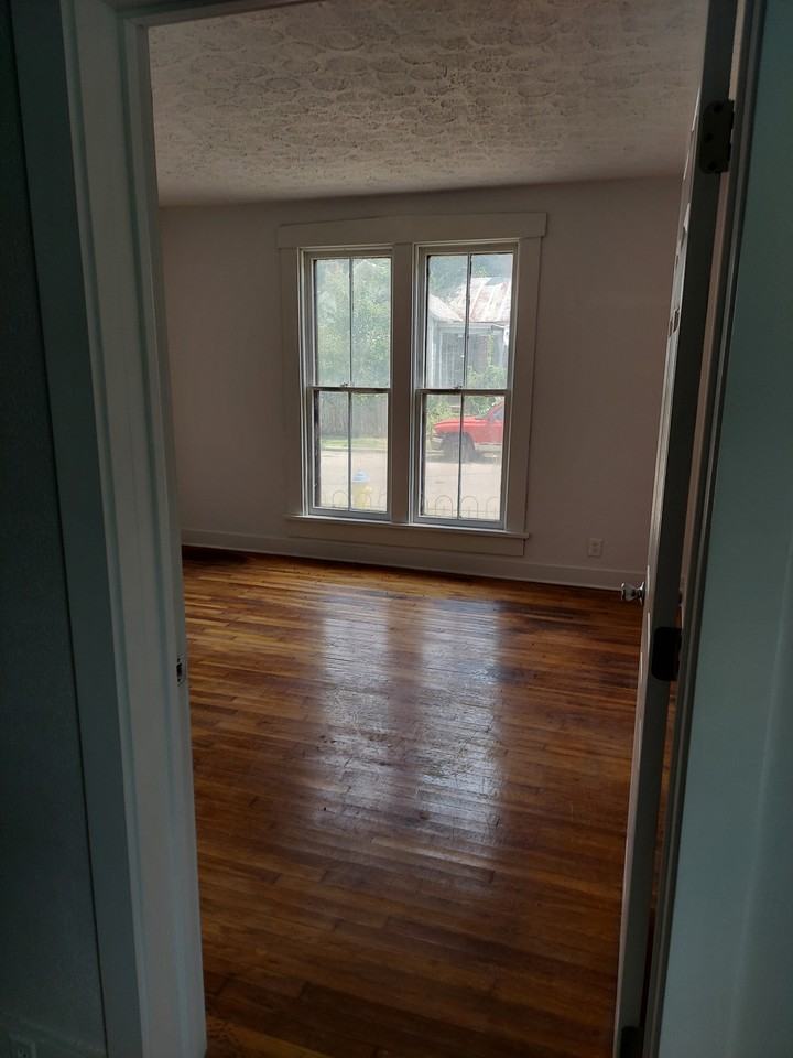 145 Boltin St #1 - Photo 7 of 19