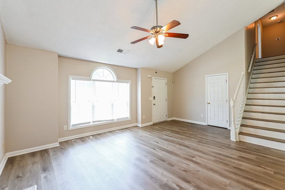 335 Shadetree Ln - Photo 5 of 17