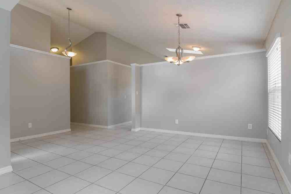 11872 Sindlesham Ct - Photo 3 of 15