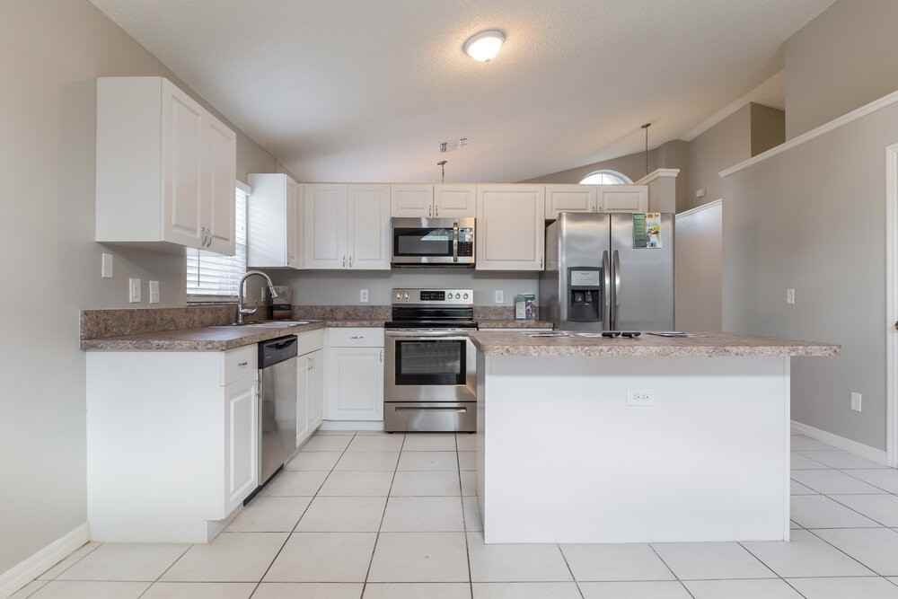 11872 Sindlesham Ct - Photo 7 of 15