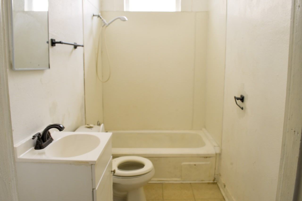 2416 Highland Ave #1 - Photo 2 of 21