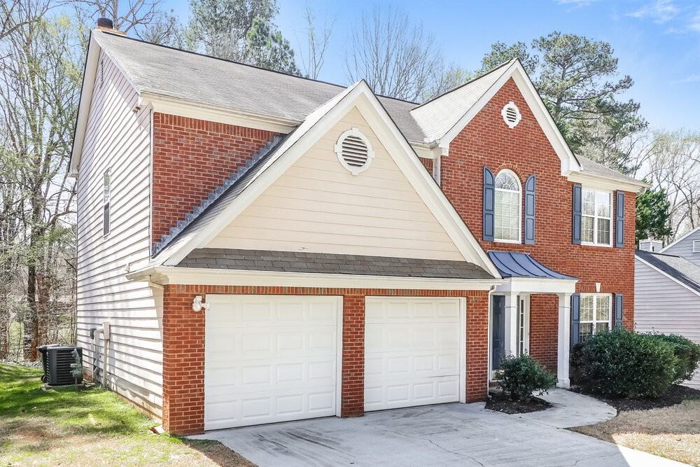 3425 Sandlake Dr Sw - Photo 4 of 17