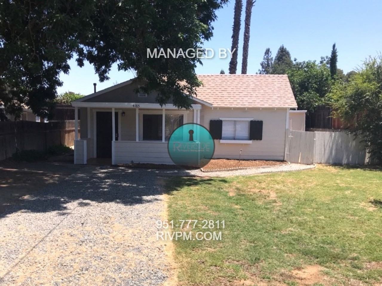 4185 Selma Ave - Photo 2 of 2