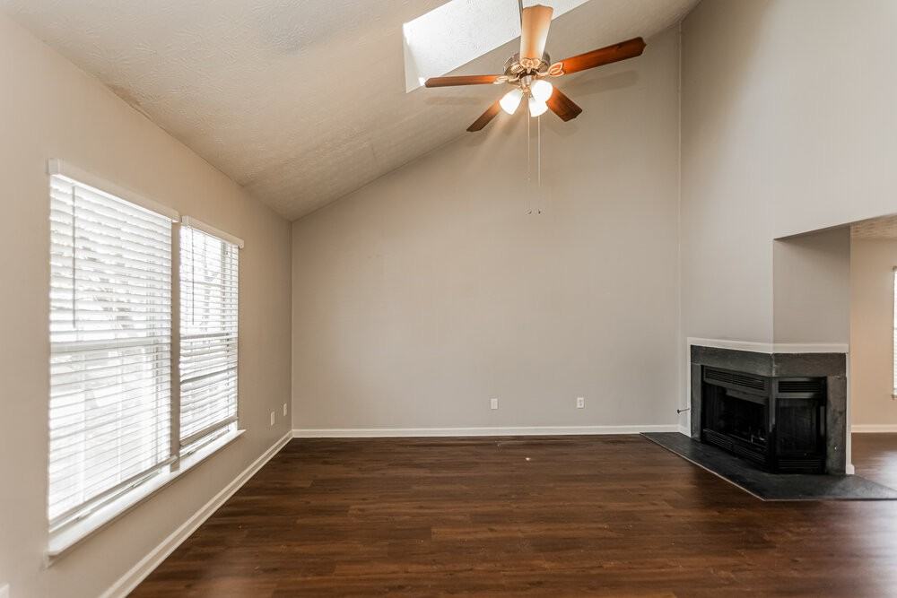 1902 Shadbark Ct Nw - Photo 4 of 17