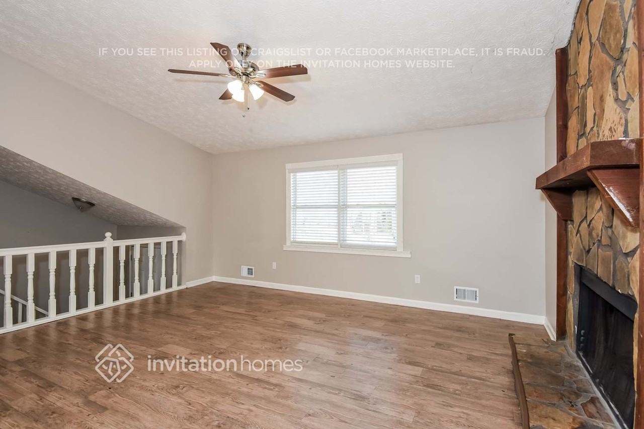 1715 Hickory Grove Trl Nw - Photo 7 of 18