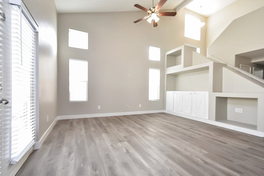 7716 Donald Nelson Ave - Photo 6 of 20