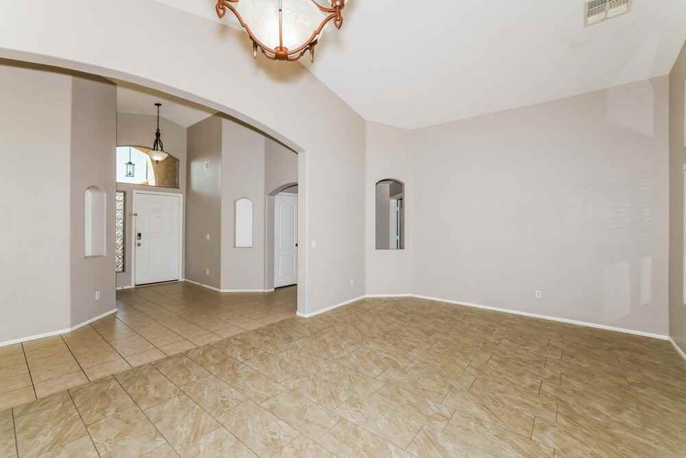 15986 W Bartlett Ave - Photo 4 of 19