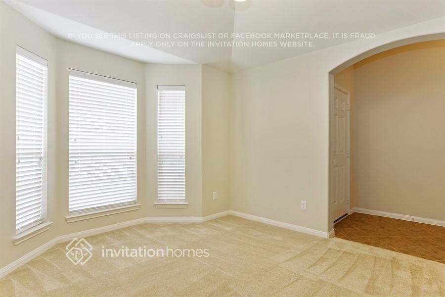 33 Mira Loma Dr - Photo 5 of 13